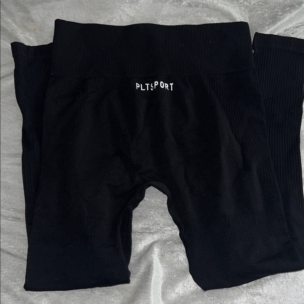 PrettyLittleThing Black Leggings